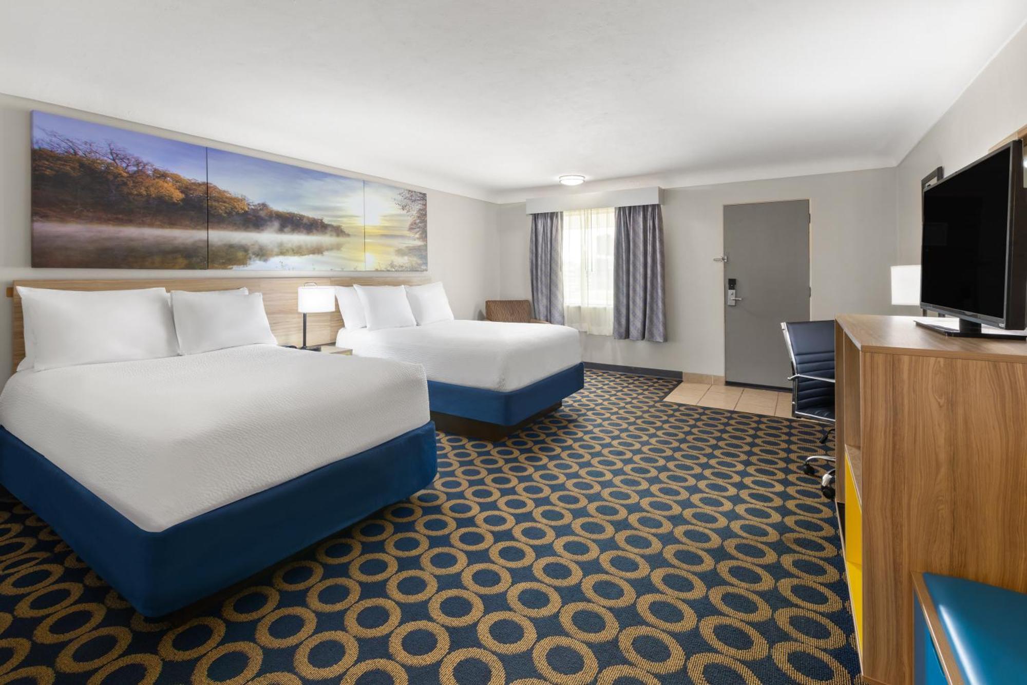 Days Inn By Wyndham Wauseon Экстерьер фото