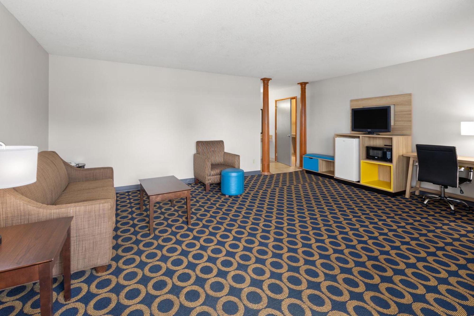 Days Inn By Wyndham Wauseon Экстерьер фото